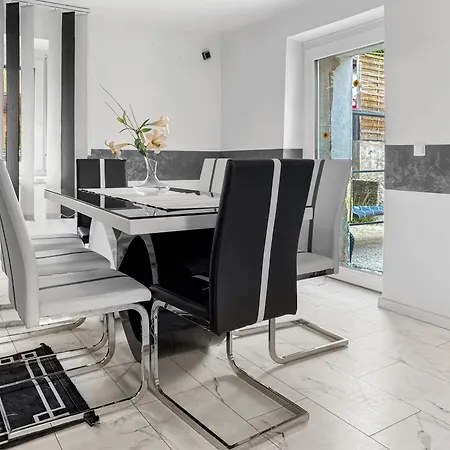 Apartment Feworld Living - Cozy Near Villach *